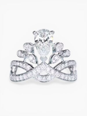 Royal Crown Crystal Ring – Silver Tone