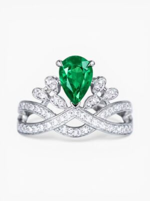 Royal Crown Crystal Ring – Emerald Green