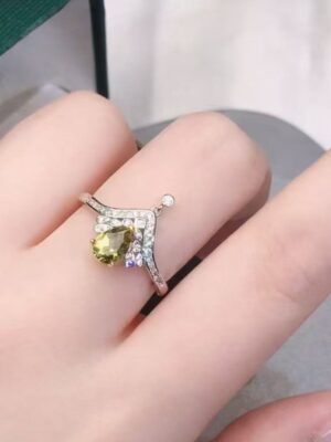 Crown Crystal Ring – Golden Yellow