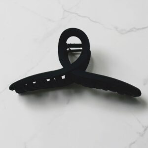 Minimal Curve Claw Clip – Matte Black