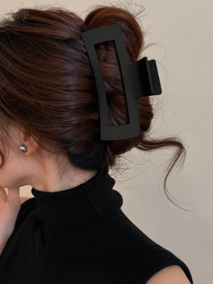 Minimal Frame Claw Clip – Matte Black