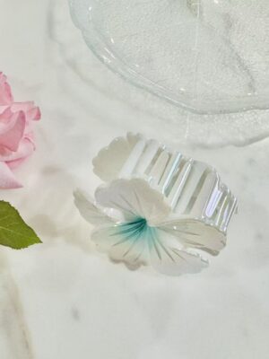 Iridescent Hibiscus Claw Clip – Mint Breeze