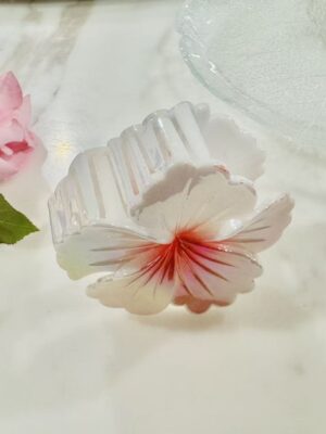 Iridescent Hibiscus Claw Clip – Sunset Coral