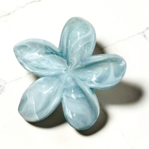 Pearl Frangipani Claw Clip – Misty Grey