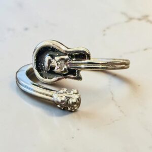 Guitar Accent Ring – Silver Tone
